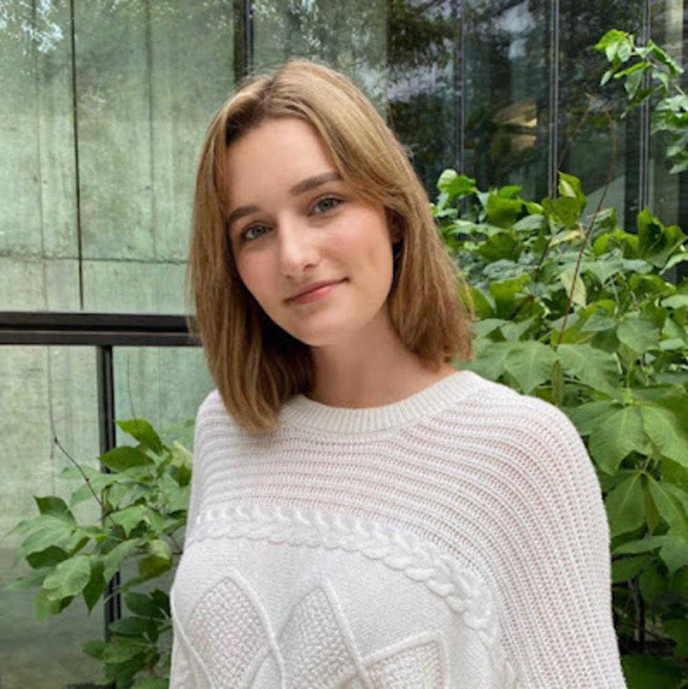 Meet your Posher, Olivia